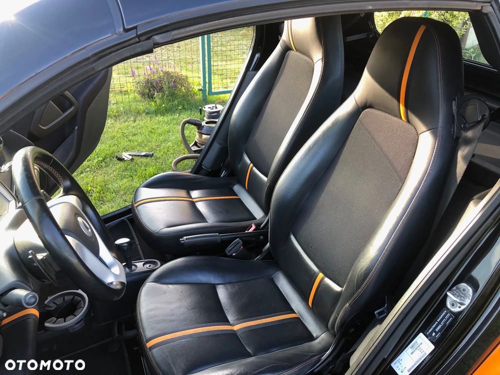 Smart Fortwo softouch edition nightorange micro hybrid drive - 16
