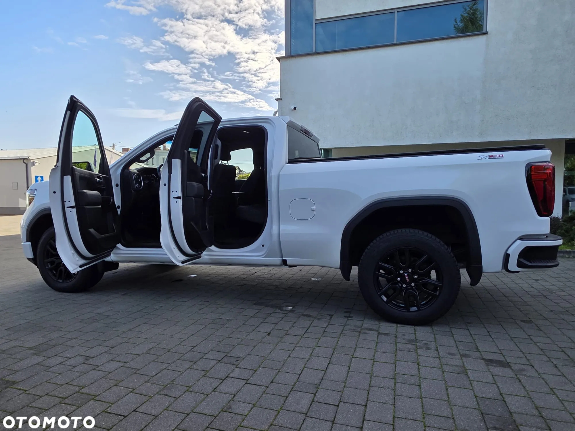 GMC Sierra - 11