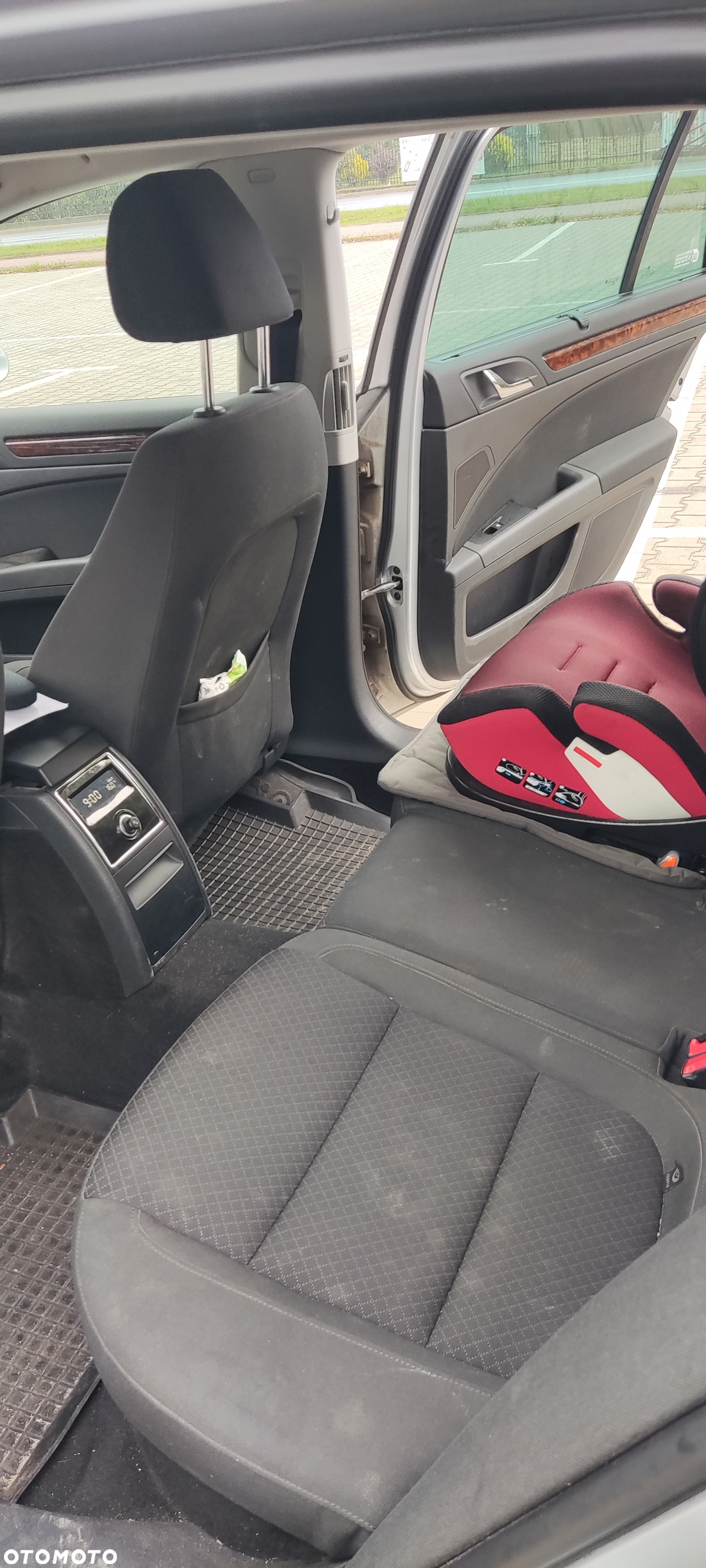 Skoda Superb 2.0 TDI Ambition - 9