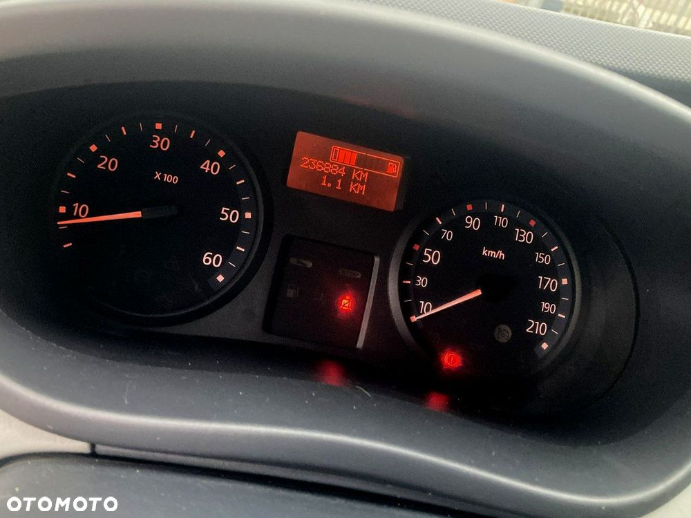 Renault Trafic - 15