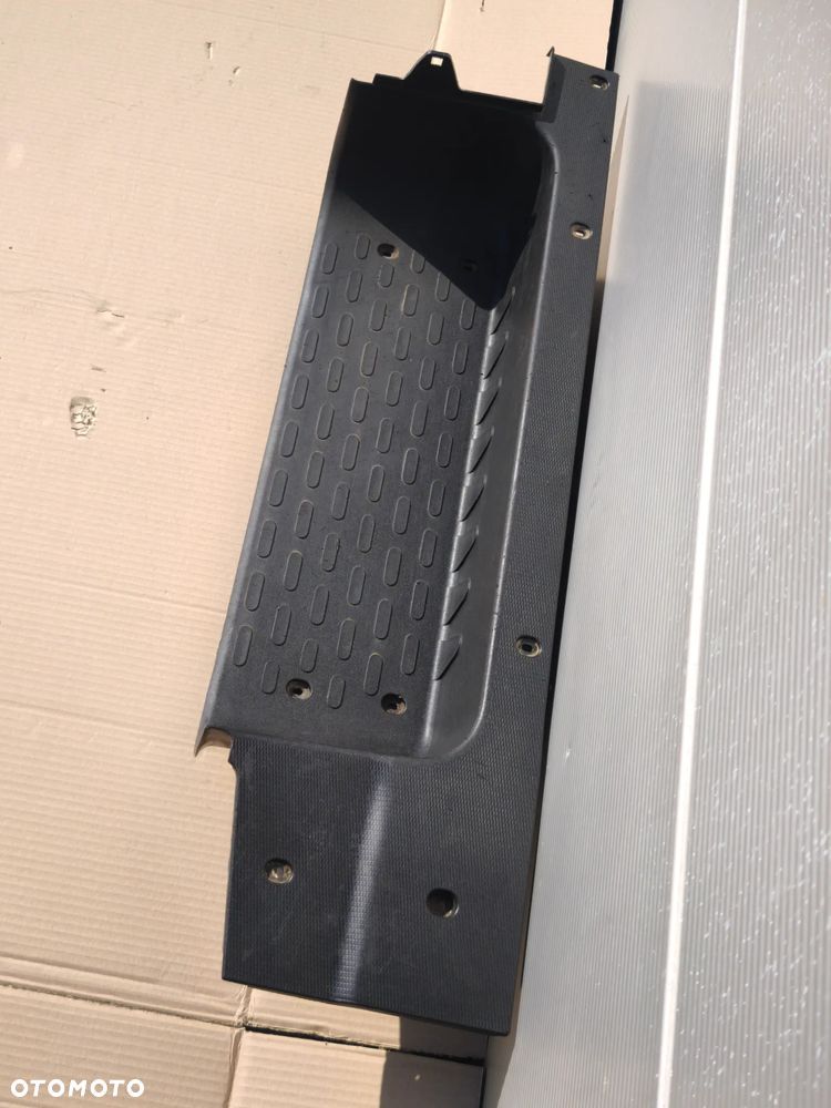 Stopień lewy tył Fiat Ducato III Lift 1320146070 Doka podwójna kabina 2022- - 3