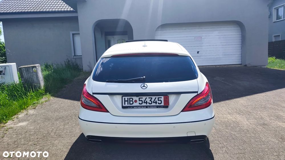 Mercedes-Benz CLS 350 CDI 4-Matic BlueEff - 22