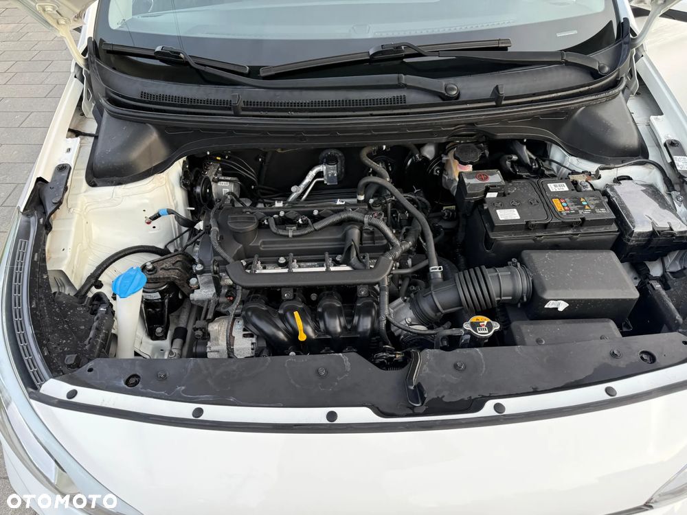 Hyundai i20 blue 1.2 Select - 20