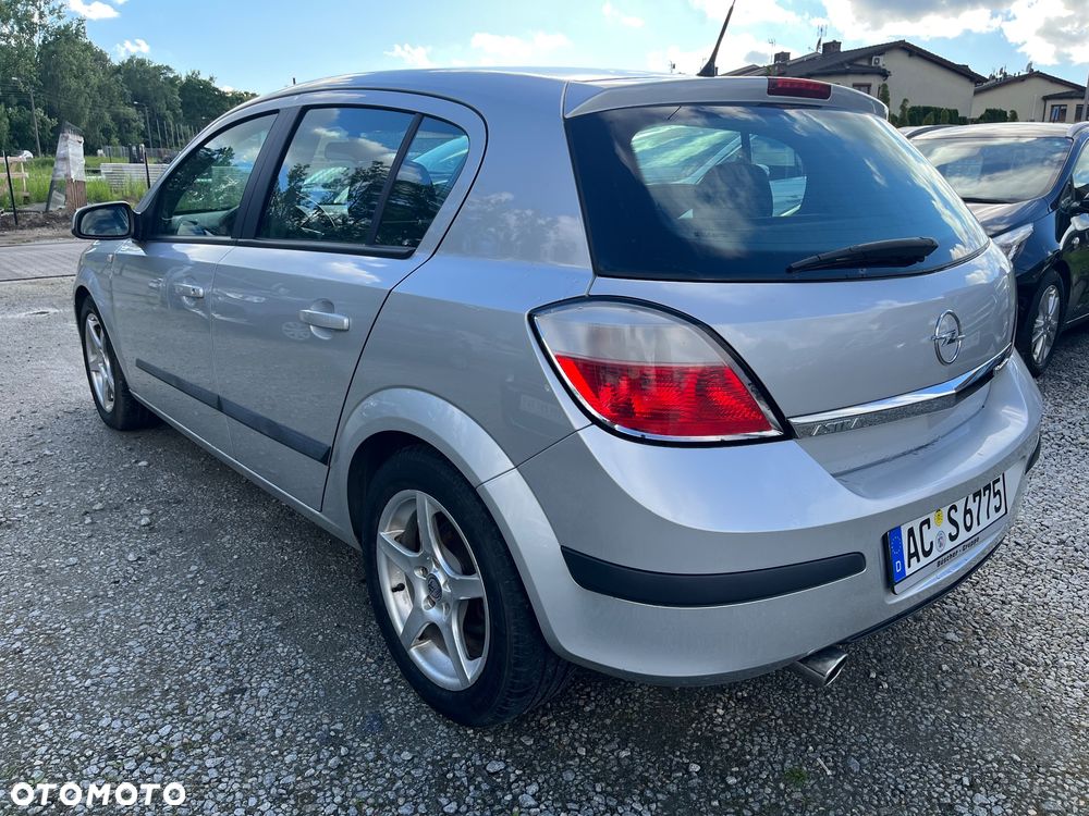 Opel Astra 1.6 Sport - 4