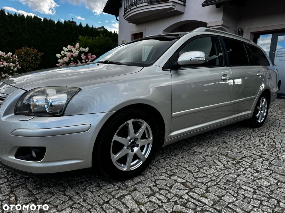Toyota Avensis 1.8 VVT-i Executive - 9