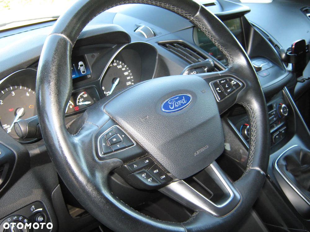 Ford Kuga 2.0 TDCi 2x4 Titanium - 7