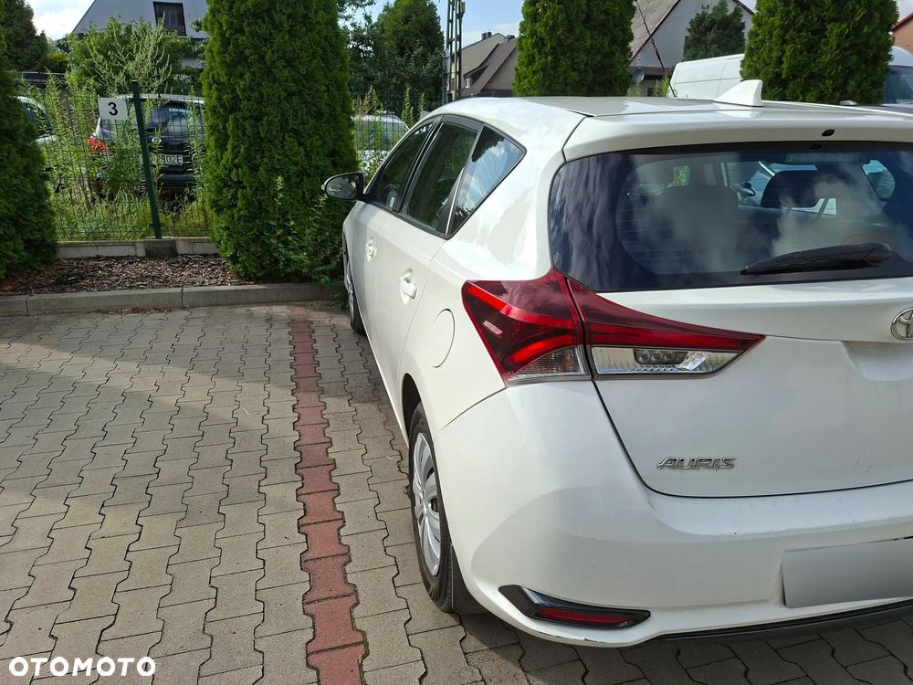 Toyota Auris 1.6 Active - 6