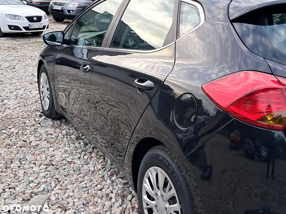 Kia Ceed 1.6 GDI Dream Team Edition - 7