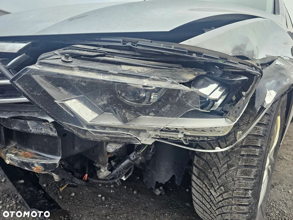 Volkswagen Passat 2.0 TDI SCR DSG Highline - 23