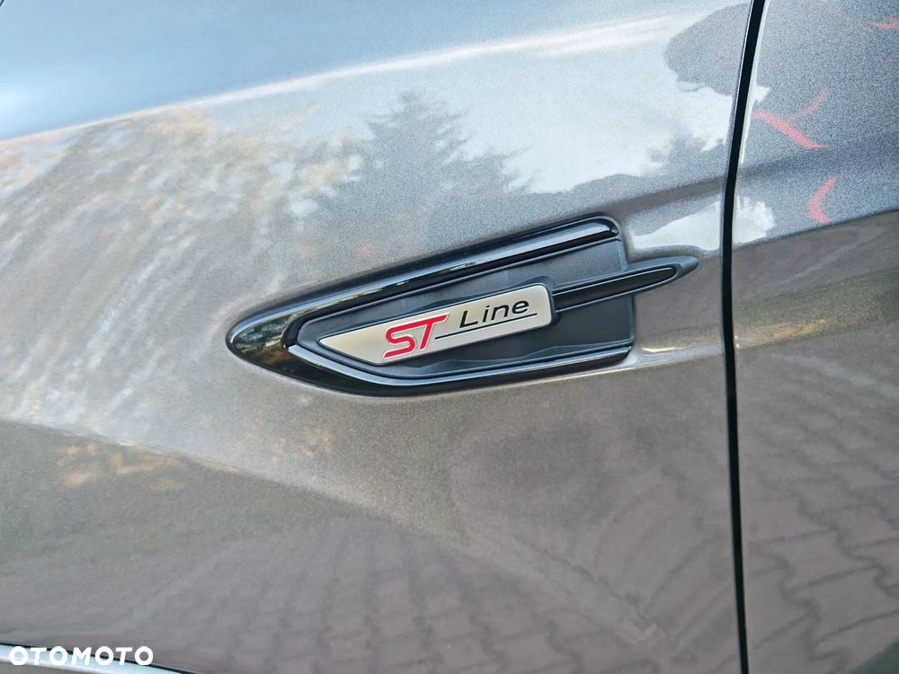 Ford Kuga 1.5 EcoBoost 2x4 ST-Line - 34