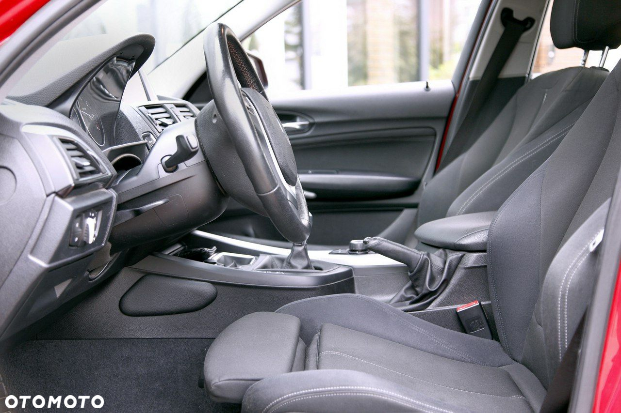 BMW Seria 1 - 17