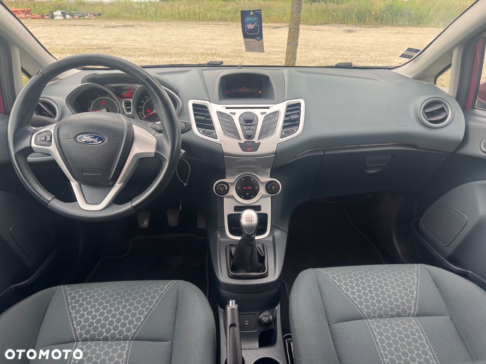 Ford Fiesta 1.6 Titanium EU5 - 5