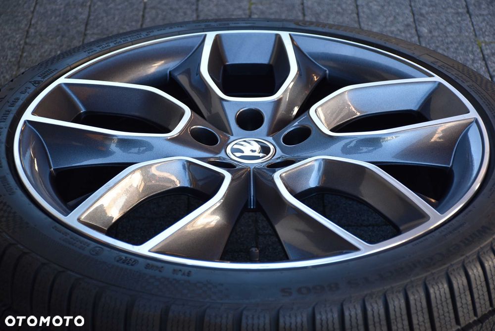 Nowe koła zimowe OEM Skoda Octavia IV MK4 VRS 19" Continental 2025r - 4