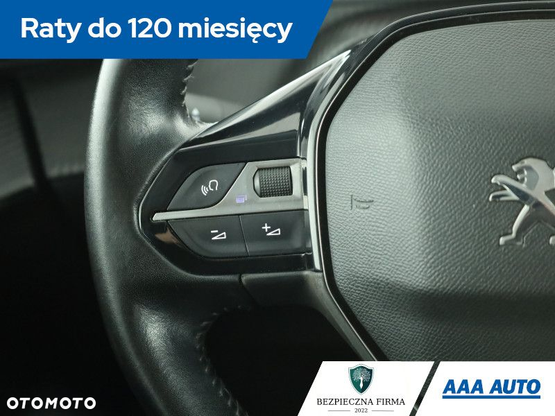 Peugeot 208 - 15