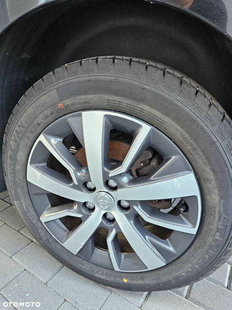 Toyota ProAce - 14