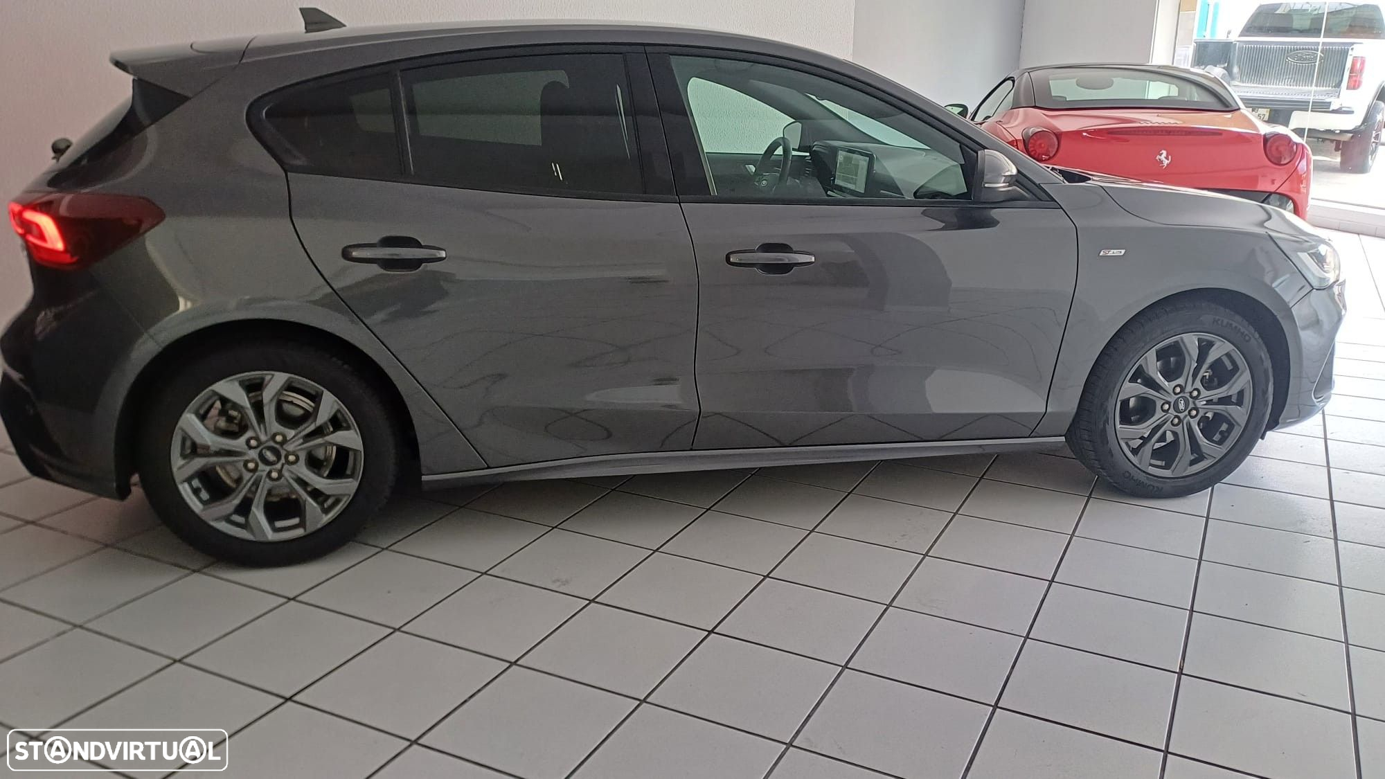 Ford Focus 1.0 EcoBoost MHEV Connected Design - 28