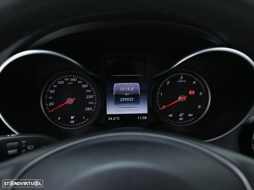 Mercedes-Benz C 200 - 19