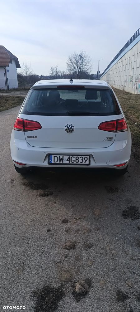 Volkswagen Golf 1.2 TSI BMT Comfortline - 11