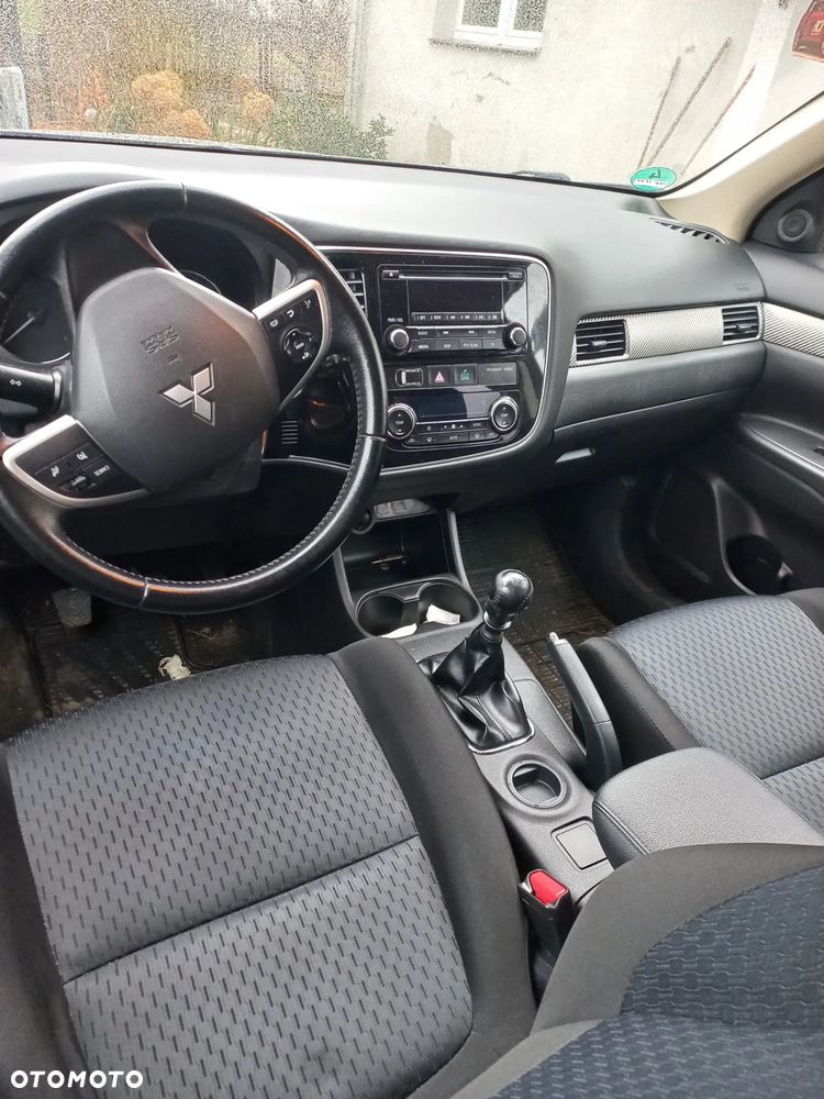 Mitsubishi Outlander 2.2 DID Intense - 12