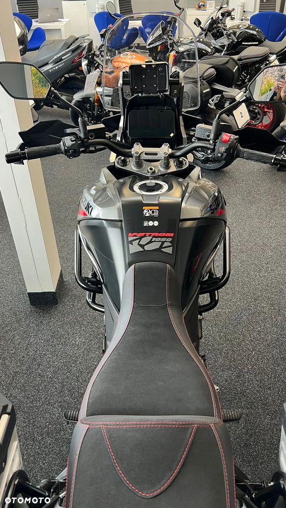 Suzuki DL - 19