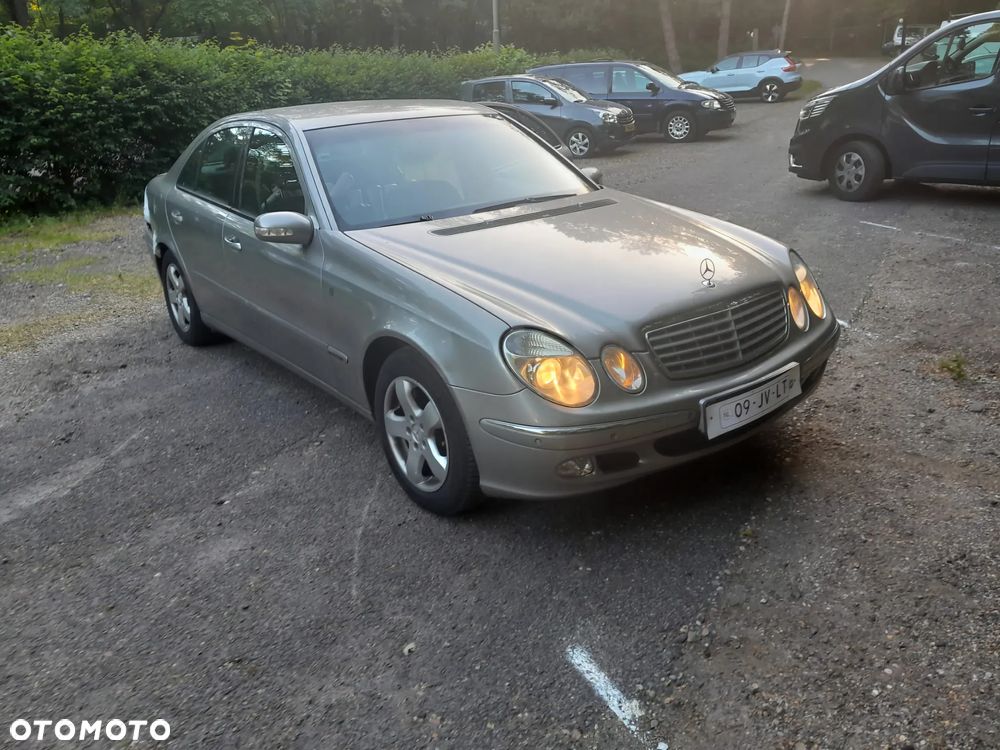 Mercedes-Benz Klasa E - 2