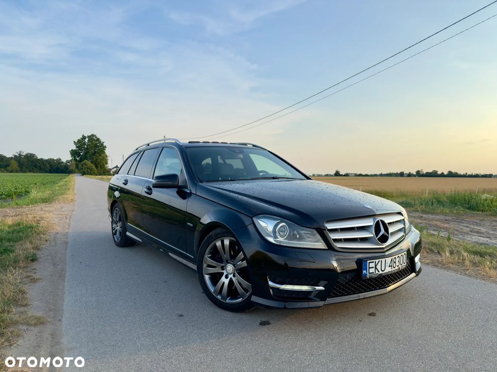 Mercedes-Benz Klasa C 250 CDI BlueEff Avantgarde 4-Matic - 1