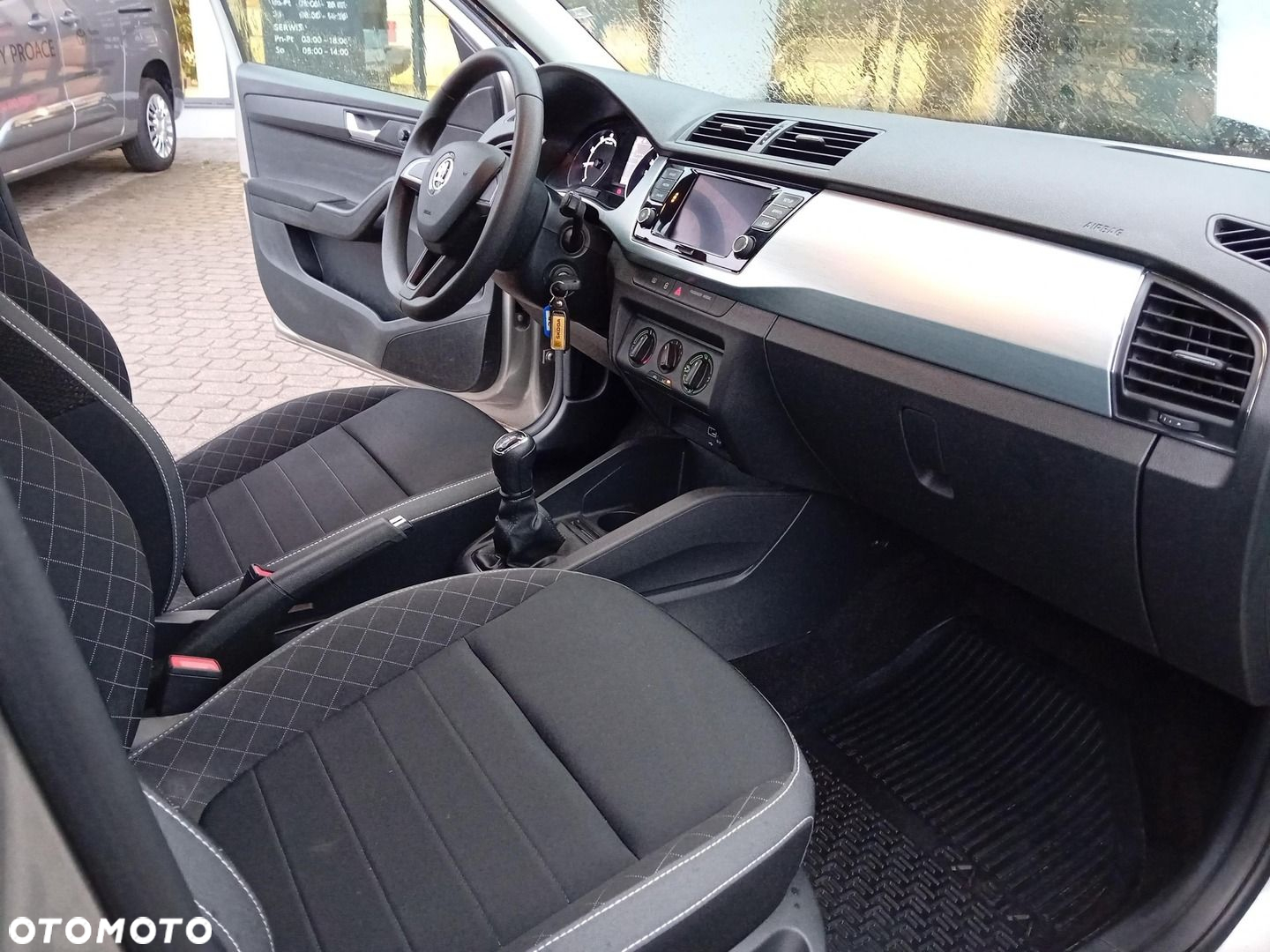 Skoda Fabia 1.0 Ambition - 11