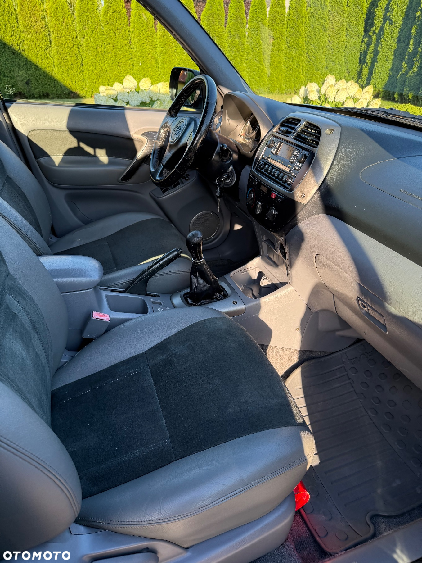 Toyota RAV4 2.0 D-4D 4x4 - 36