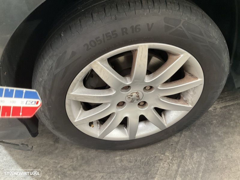 Peugeot 308 SW 1.4 16V Premium - 12