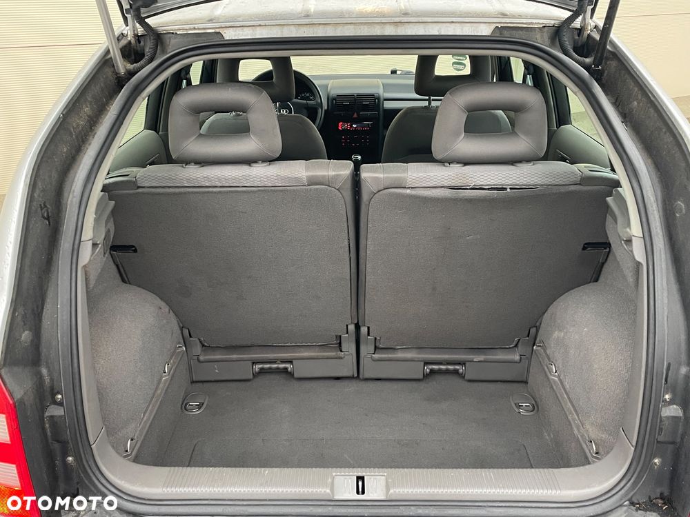 Audi A2 1.4 - 9