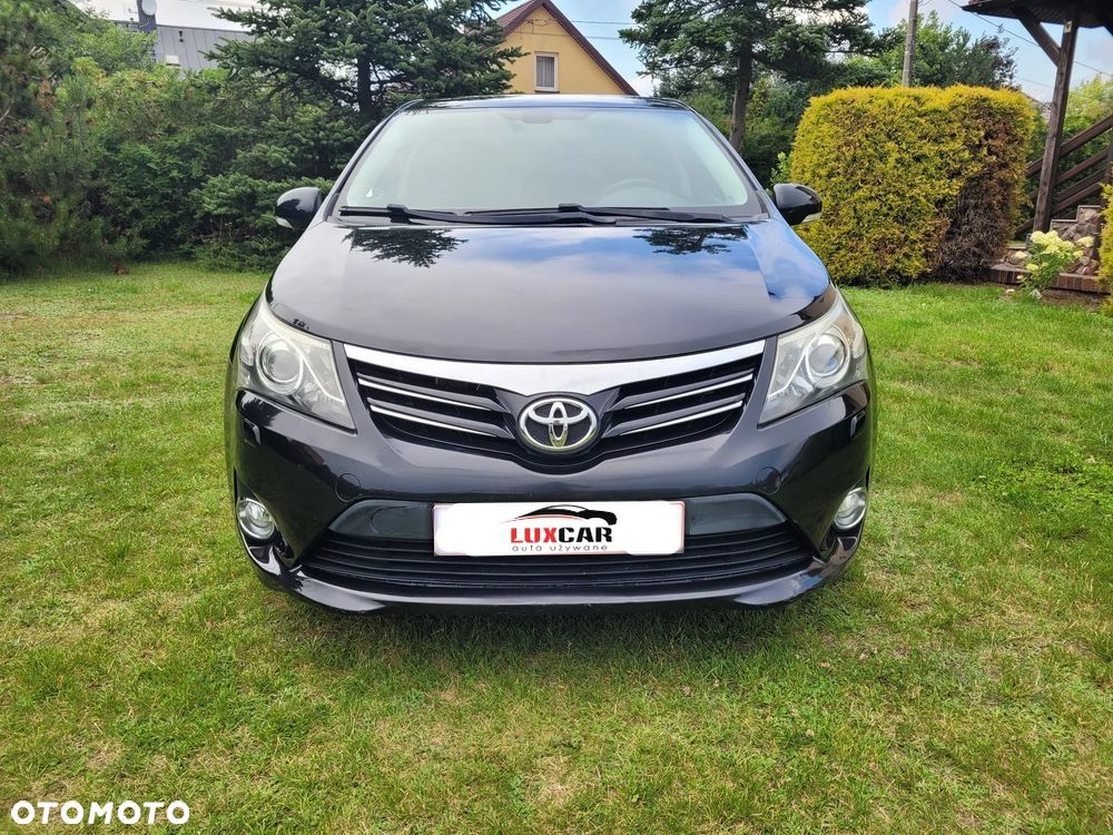 Toyota Avensis 1.6 Premium - 2