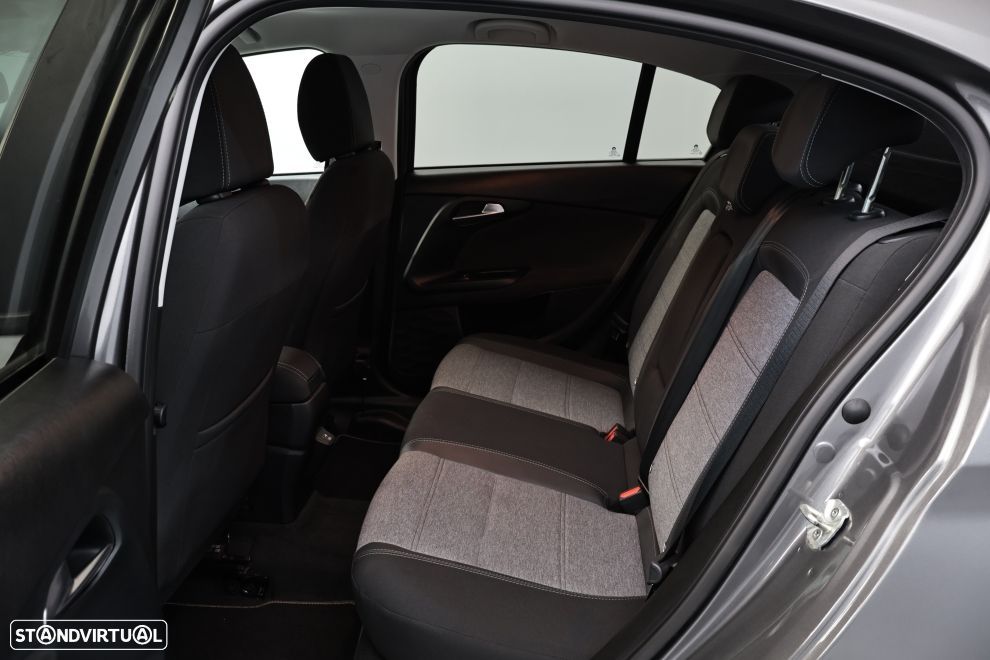 Fiat Tipo Cross 1.3 Multijet - 25