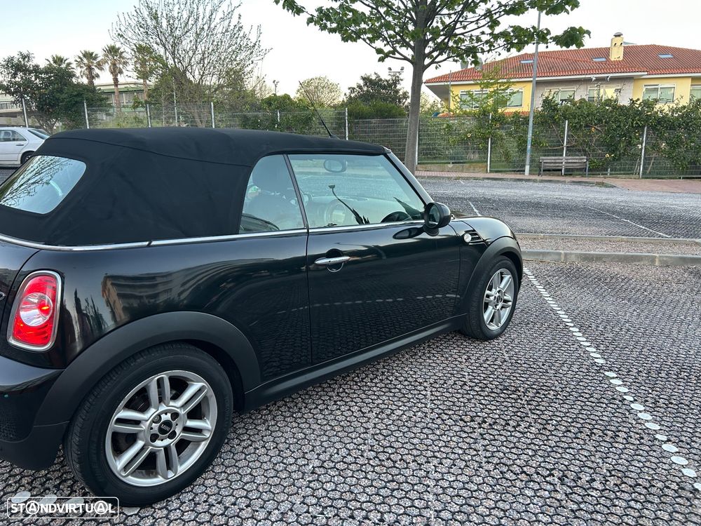 MINI Cabrio Cooper D Highgate - 8