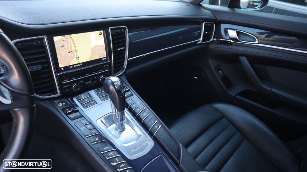 Porsche Panamera Platinum Edition - 19