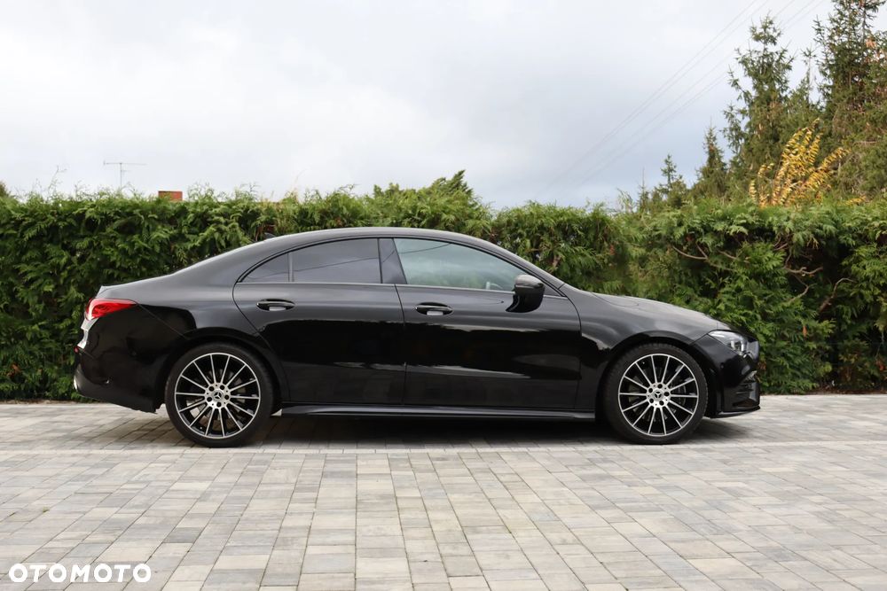 Mercedes-Benz CLA 220 7G-DCT - 4
