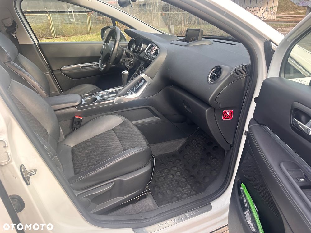 Peugeot 3008 1.6 THP Allure - 11