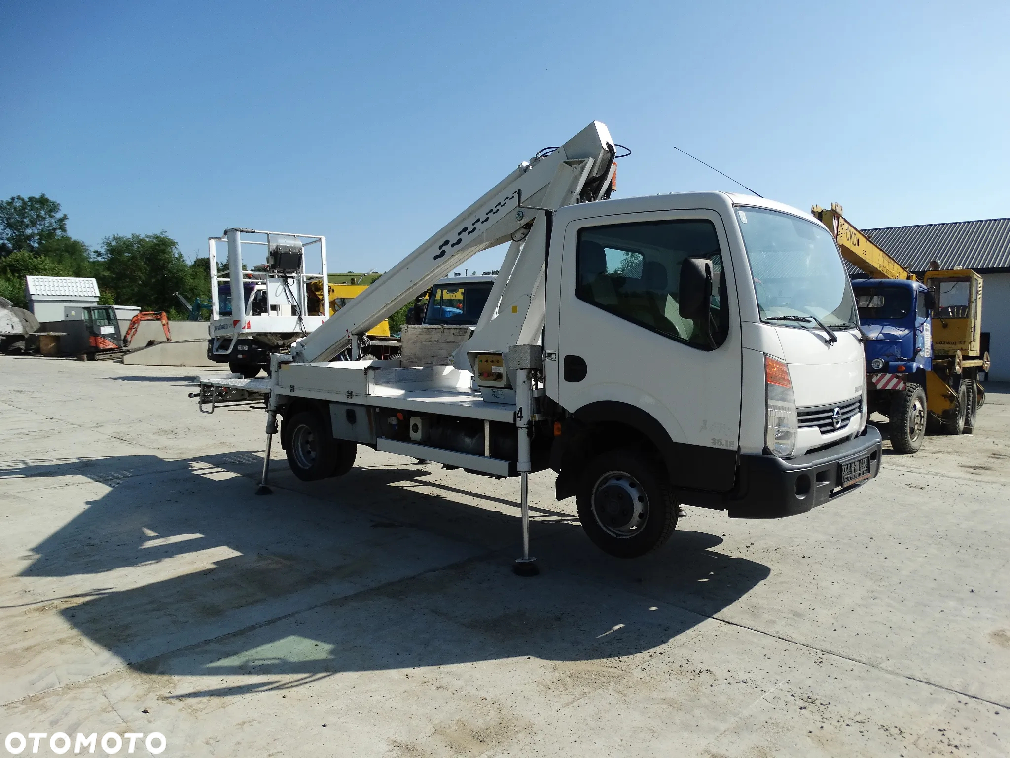 Nissan Cabstar - 4