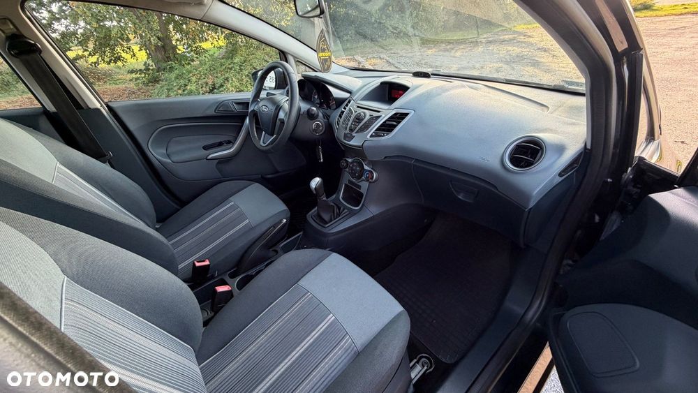 Ford Fiesta 1.25 Ambiente EU5 - 16