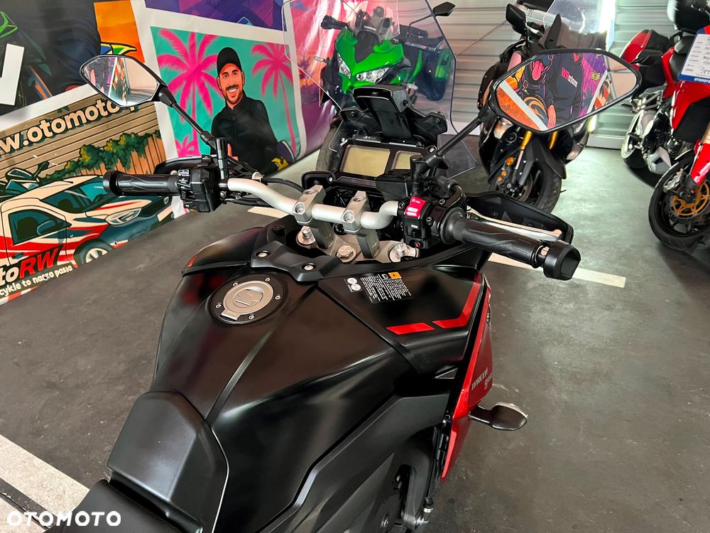 Yamaha MT - 12