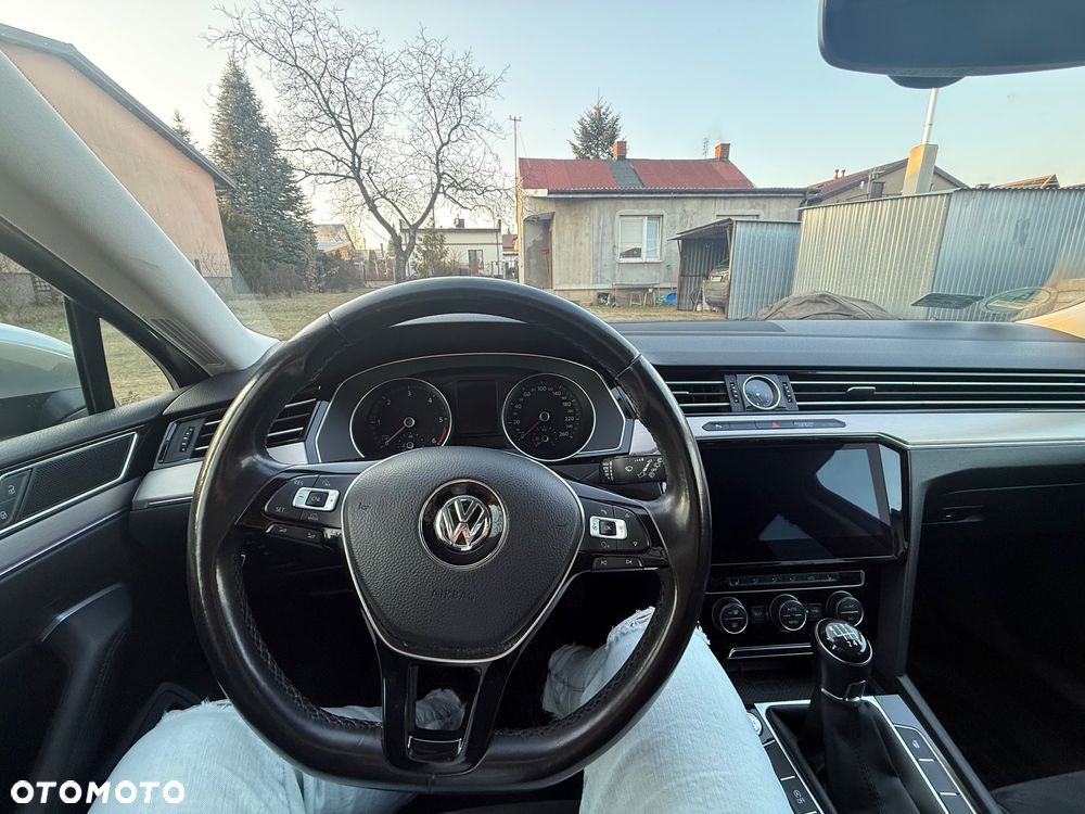 Volkswagen Passat Variant 2.0 TDI SCR (BlueMotion Technology) Highline - 6