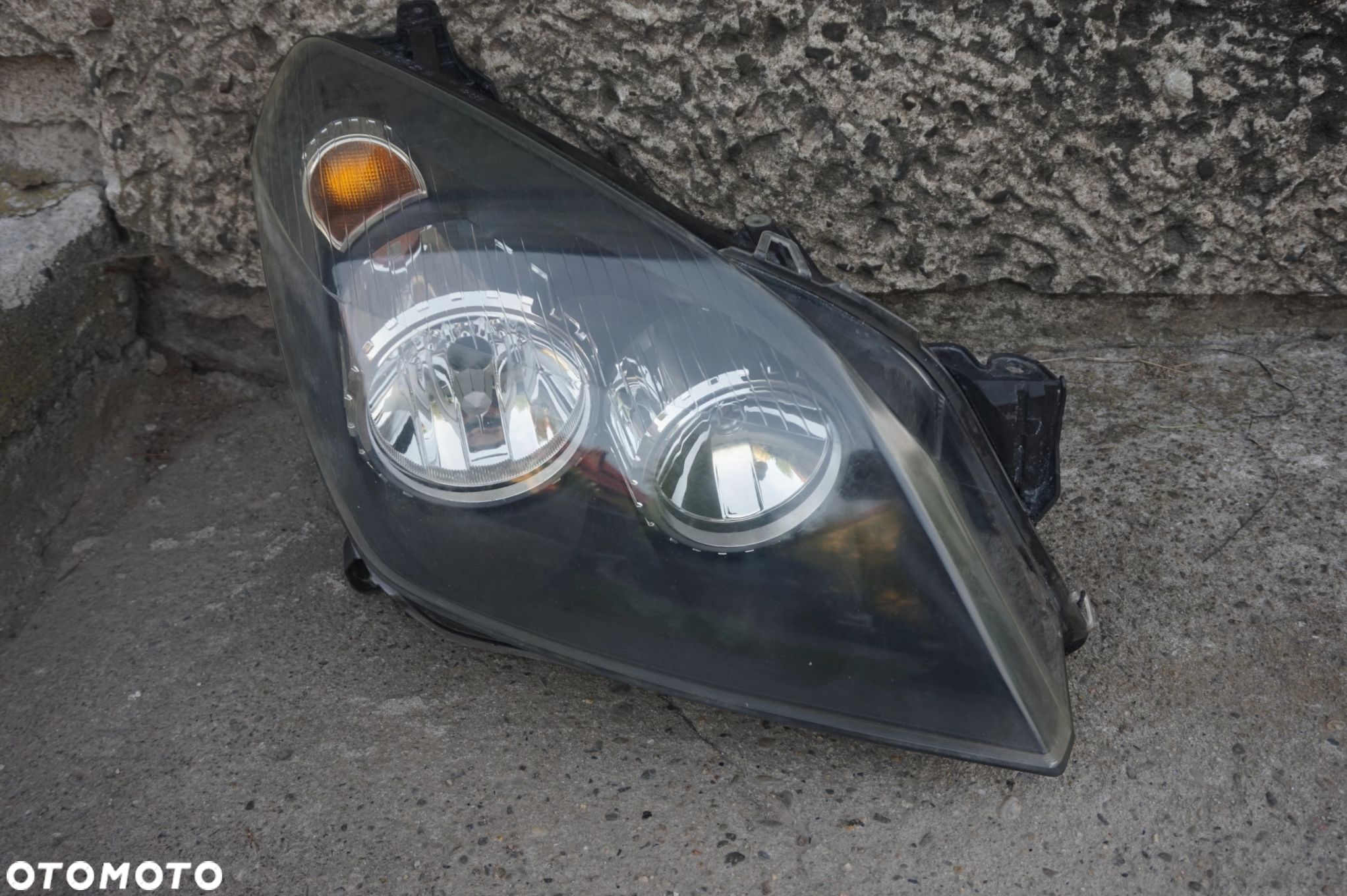 LAMPA PRZEDNIA PRAWA OPEL ASTRA III H - 4