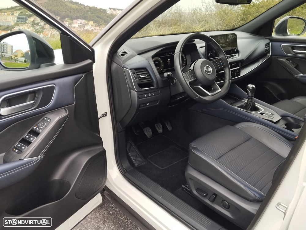 Nissan Qashqai 1.3 DIG-T MHEV Premiere Edition - 15