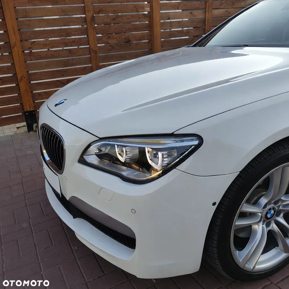 BMW Seria 7 740Li - 5
