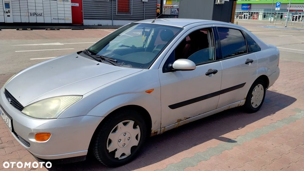 Ford Focus 1.6 Ambiente - 8
