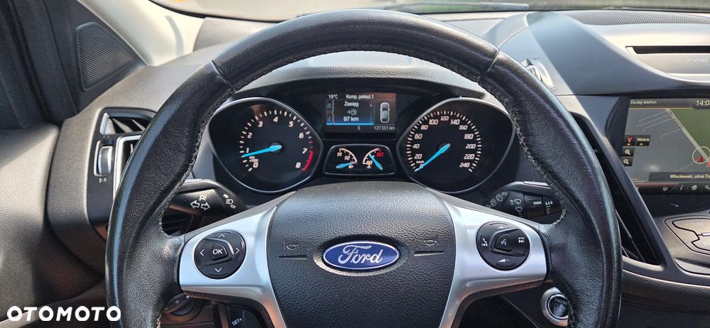 Ford Kuga 1.5 EcoBoost 2x4 Titanium - 12