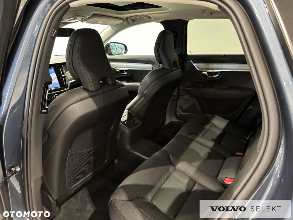 Volvo S90 - 25