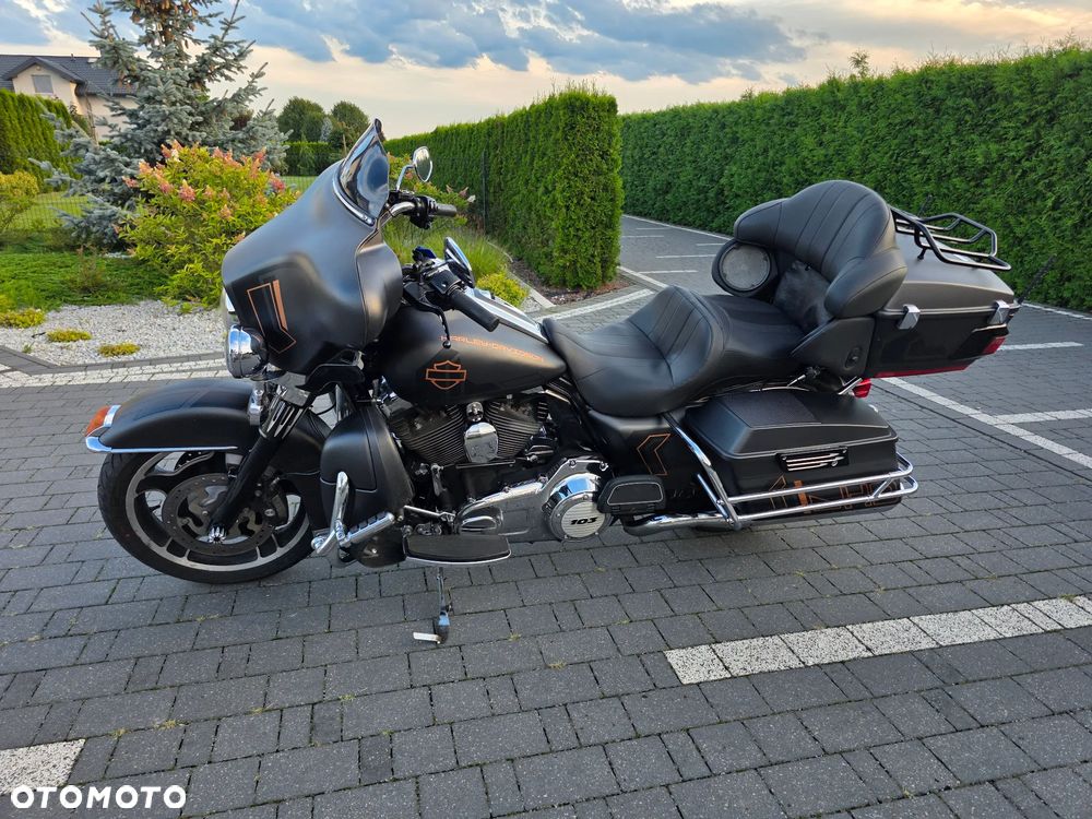 Harley-Davidson FLHTCU Ultra - 4