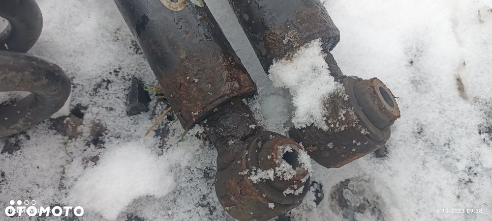 MERCEDES W204 C-KLASA AMORTYZATORY SPRĘŻYNY KOMPLET PAKIET AMG - 4