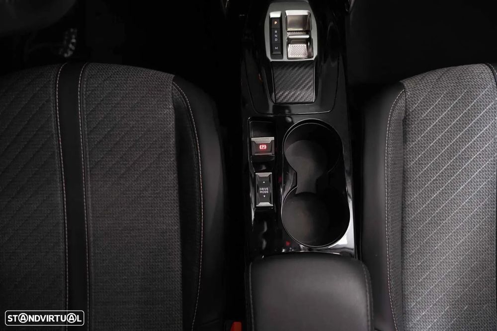 Peugeot 2008 1.2 Hybrid Allure e-DCS6 - 14