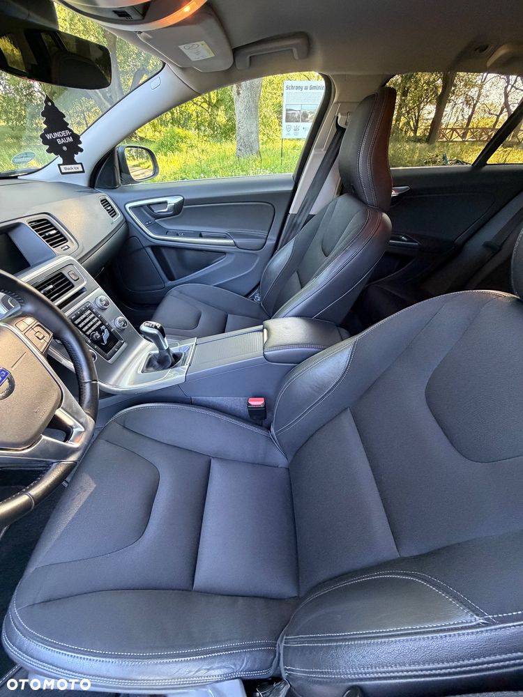 Volvo V60 D2 Drive-E Dynamic Edition (Momentum) - 27